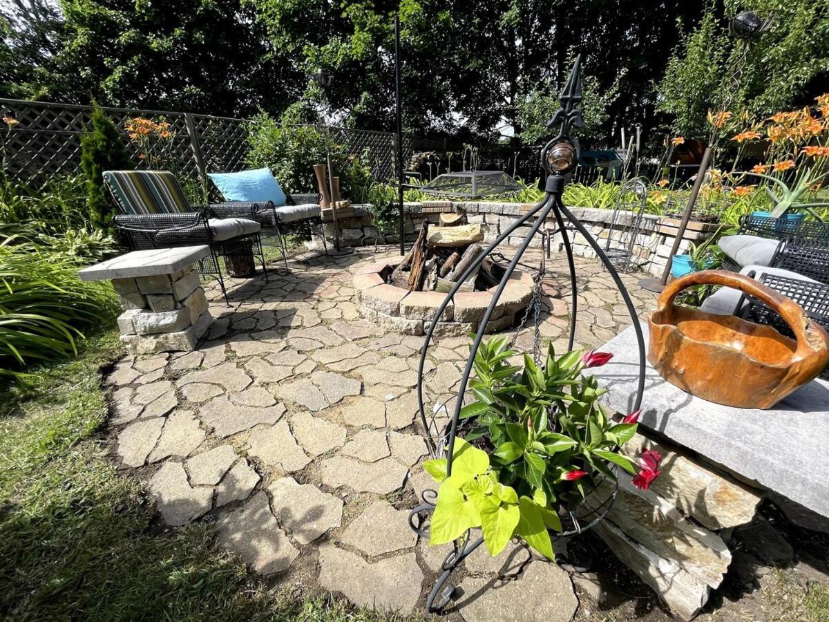 Schaumburg Paradise Oasis With A Secret Garden And Private Pool Extérieur photo
