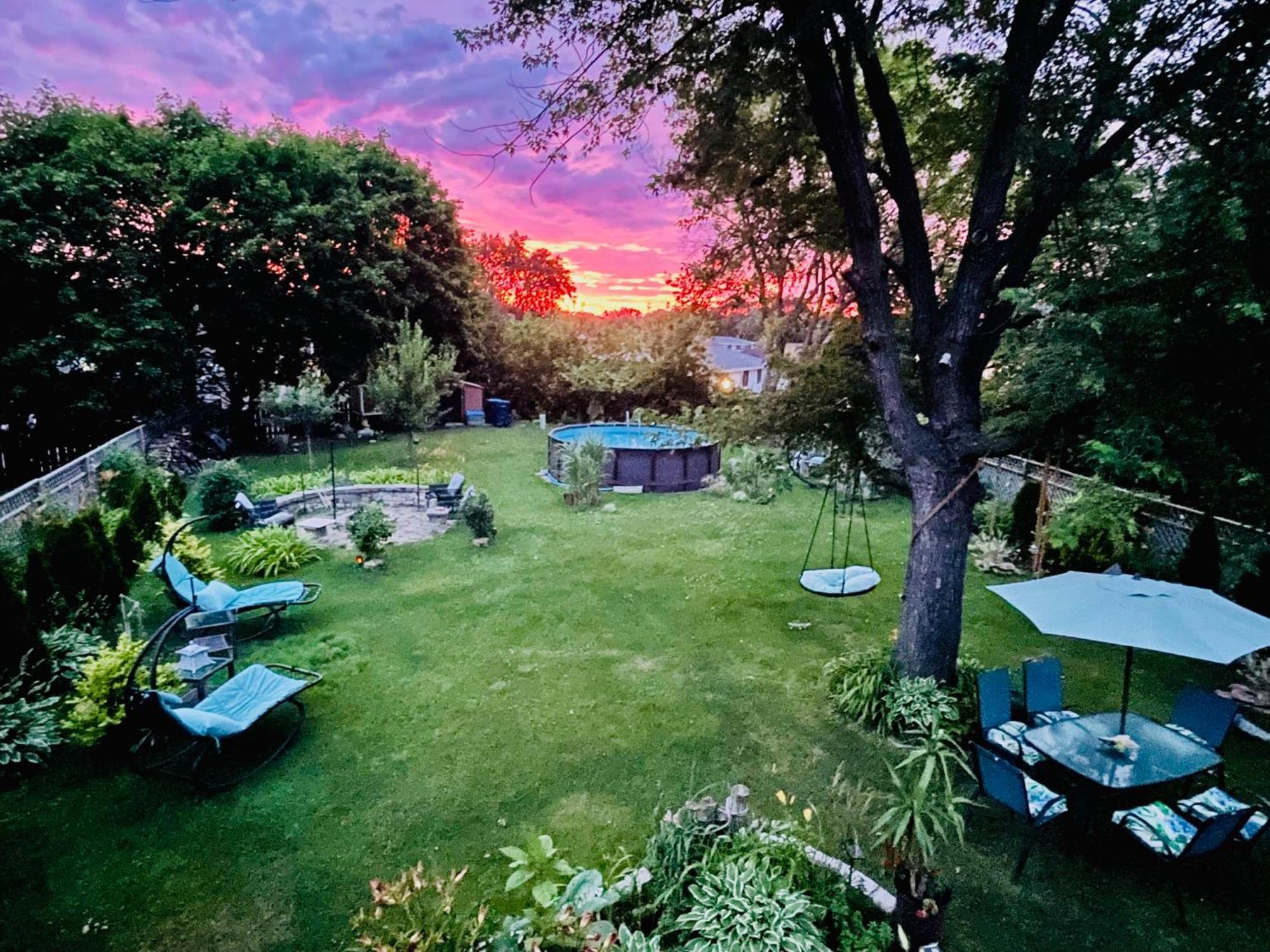 Schaumburg Paradise Oasis With A Secret Garden And Private Pool Extérieur photo
